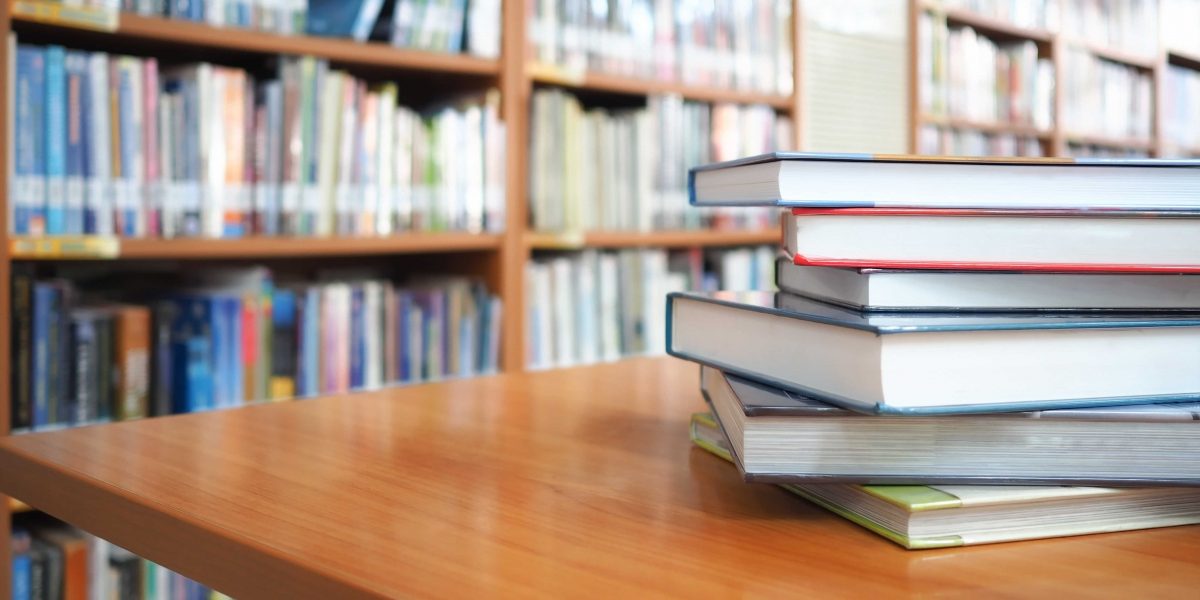 Es de libro, catorce años promoviendo la investigación y la alfabetización en medios en el aula