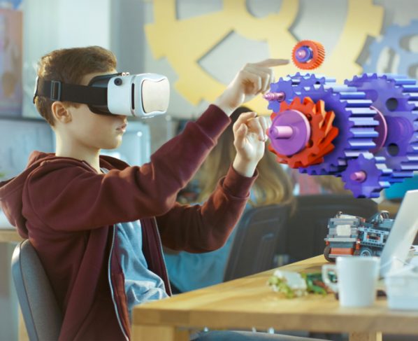 Realidad Virtual para una educación real: beneficios y consideraciones de la RV en el aula