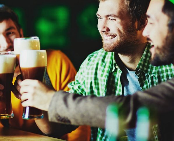 5 ideas de juegos para carretes que seguro no conoces